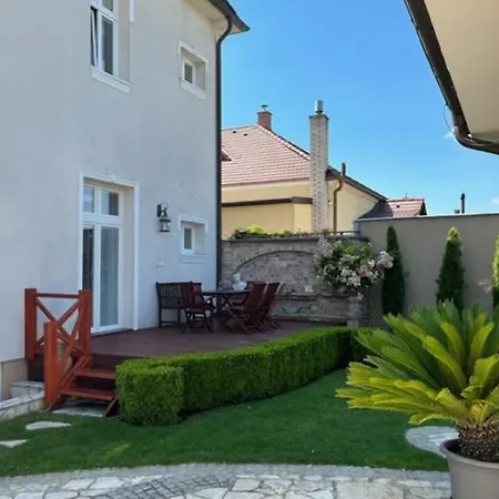 乡村民宿 Garden Dunajská Streda